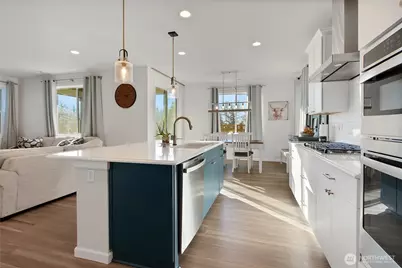 15132 Tyee Drive E, Bonney Lake, WA 98391 - Photo 5