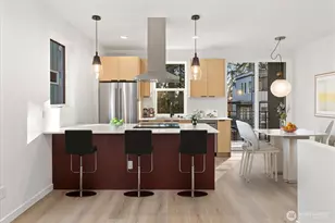 10746 Interlake Ave N, Seattle, WA 98133 - Photo 3