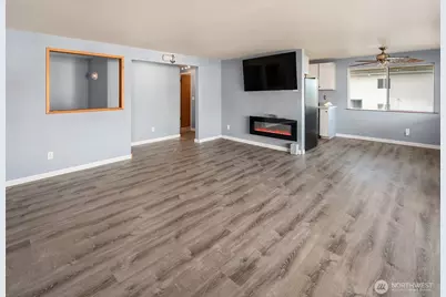 23003 Marine View Drive S #B301, Des Moines, WA 98198 - Photo 7