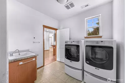 1033 Aspen Lane, Burlington, WA 98233 - Photo 11