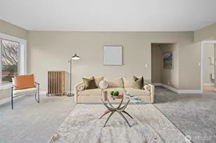 630 13th Ave E, Seattle, WA 98102 - Photo 3