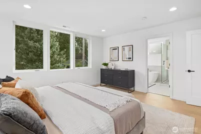 12011 36th Avenue NE, Seattle, WA 98125 - Photo 17