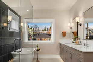 3035 NW 71st St, Seattle, WA 98117 - Photo 25