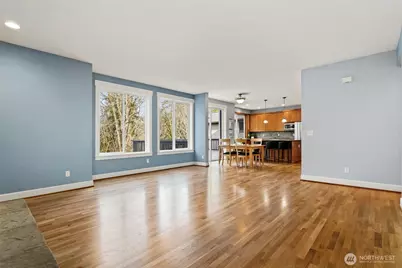 9110 NE 160th Place, Bothell, WA 98028 - Photo 11