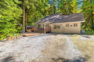 7036 Rainier Way, Glacier, WA 98244 - Photo 3