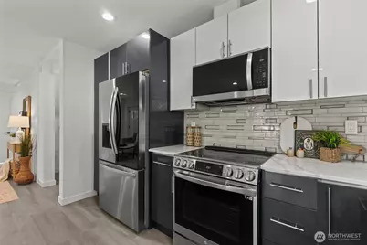 712 NW 95th Street, Seattle, WA 98117 - Photo 15