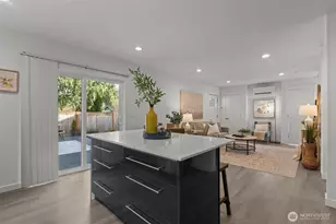 712 NW 95th St, Seattle, WA 98117 - Photo 11