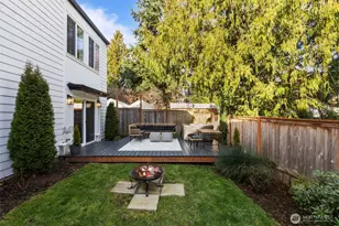 712 NW 95th St, Seattle, WA 98117 - Photo 35