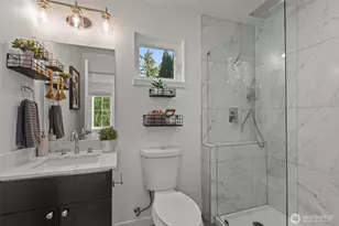 712 NW 95th St, Seattle, WA 98117 - Photo 23