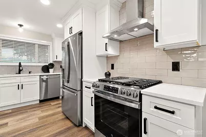 208 J Street NE, Auburn, WA 98002 - Photo 15