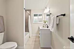 208 J St NE, Auburn, WA 98002 - Photo 19