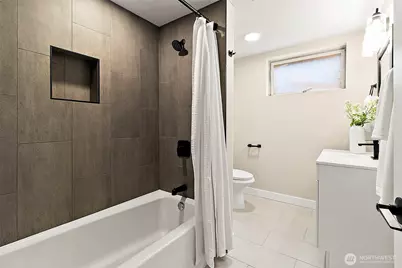 208 J Street NE, Auburn, WA 98002 - Photo 23