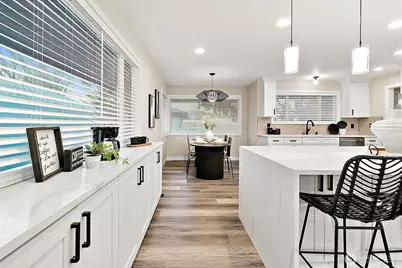 208 J Street NE, Auburn, WA 98002 - Photo 17