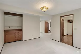 16641 160th Pl SE, Renton, WA 98058 - Photo 11