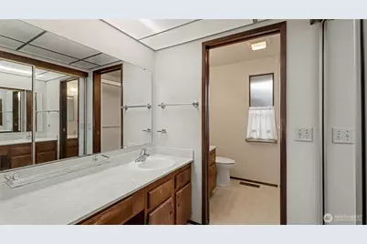 16641 160th Place SE, Renton, WA 98058 - Photo 29