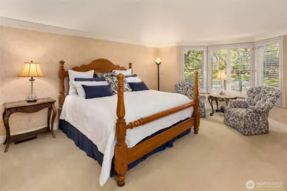 1708 Bellevue Way NE, Bellevue, WA 98004 - Photo 9