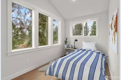 14308 Roslyn Place N, Seattle, WA 98133 - Photo 19