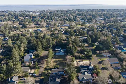 834 Whale Court SW, Ocean Shores, WA 98569 - Photo 11