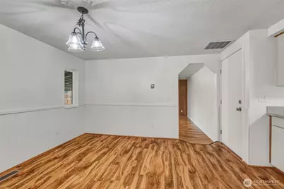 771 NE McBride Court, Castle Rock, WA 98611 - Photo 7