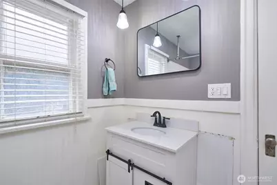 119 S 64th Street, Tacoma, WA 98408 - Photo 15