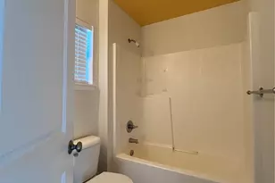 2541 NE Jewell Ln, Issaquah, WA 98029 - Photo 21