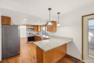 15931 22nd Ave SW, Burien, WA 98166 - Photo 7