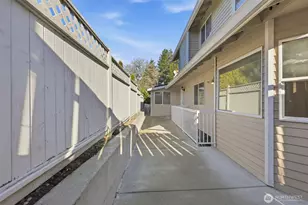 15931 22nd Ave SW, Burien, WA 98166 - Photo 31