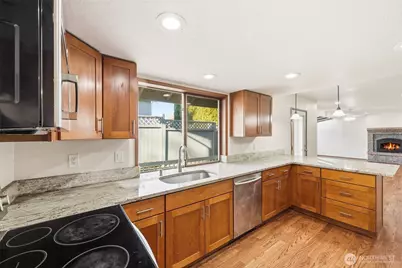 15931 22nd Avenue SW, Burien, WA 98166 - Photo 9