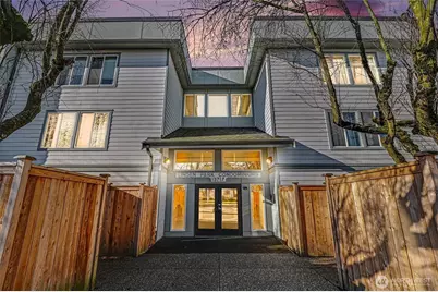 13717 Linden Avenue N #229, Seattle, WA 98133 - Photo 1