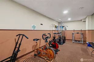 13717 Linden Ave N, Seattle, WA 98133 - Photo 21