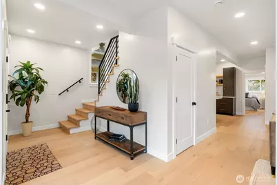 1616 21st Avenue, Seattle, WA 98122 - Photo 3