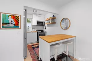 1519 5th Ave W, Seattle, WA 98119 - Photo 9