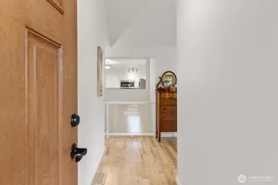 21318 Pioneer Way, Edmonds, WA 98026 - Photo 3