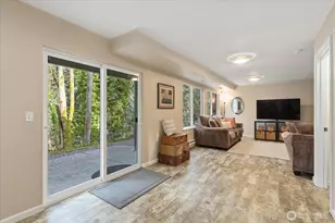 21318 Pioneer Way, Edmonds, WA 98026 - Photo 23