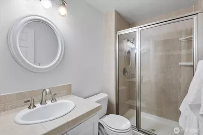 21318 Pioneer Way, Edmonds, WA 98026 - Photo 17