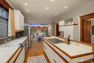 3608 12th Avenue W, Seattle, WA 98119 - Photo 21