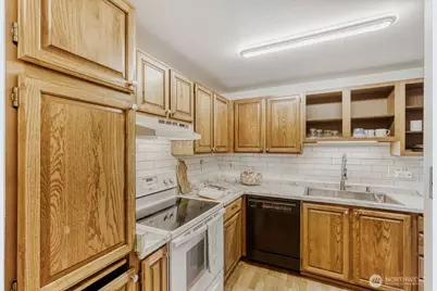 3501 SW Holden Street #303, Seattle, WA 98126 - Photo 5