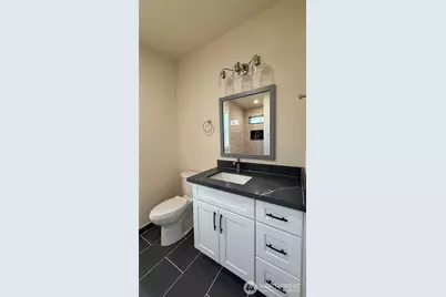 9025 38th Avenue S, Seattle, WA 98118 - Photo 25