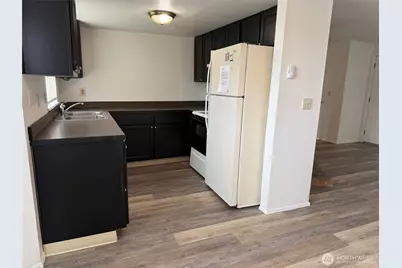 1722 E 56th Street, Tacoma, WA 98404 - Photo 11