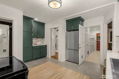7546 17th Avenue NW, Seattle, WA 98117 - Photo 11