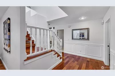 1734 Ilwaco Avenue NE, Renton, WA 98059 - Photo 5