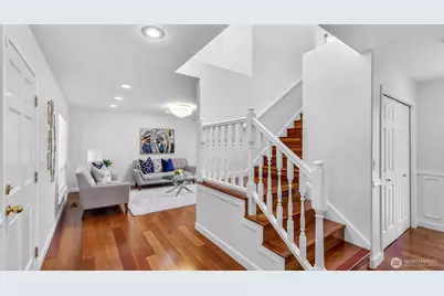 1734 Ilwaco Avenue NE, Renton, WA 98059 - Photo 7