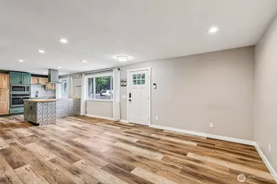 6521 194th Avenue E, Bonney Lake, WA 98391 - Photo 3