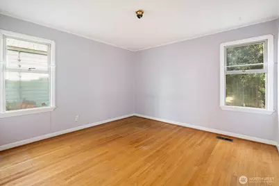 7542 9th Avenue NW, Seattle, WA 98117 - Photo 11