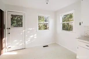 7542 9th Ave NW, Seattle, WA 98117 - Photo 9