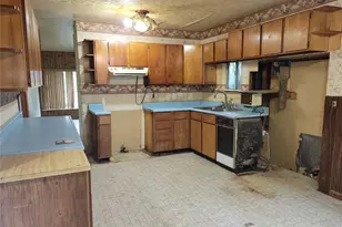 13715 45th Ave S, Tukwila, WA 98168 - Photo 9