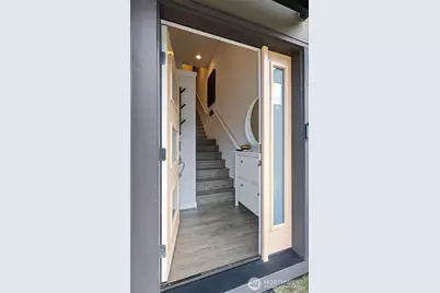 964 7th Avenue NE #2.4, Issaquah, WA 98029 - Photo 3