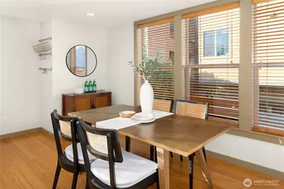 3411 Meridian Avenue N, Seattle, WA 98103 - Photo 7