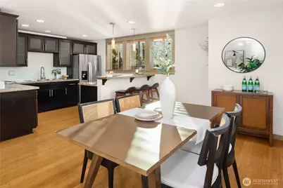 3411 Meridian Avenue N, Seattle, WA 98103 - Photo 5