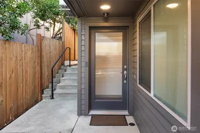 3411 Meridian Avenue N, Seattle, WA 98103 - Photo 19